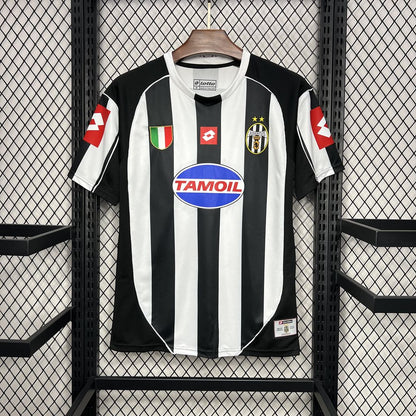 Retro Juventus Home Kit 2002/03 Football Jersey