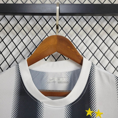 Retro Juventus Home Kit 11/12 Football Jersey