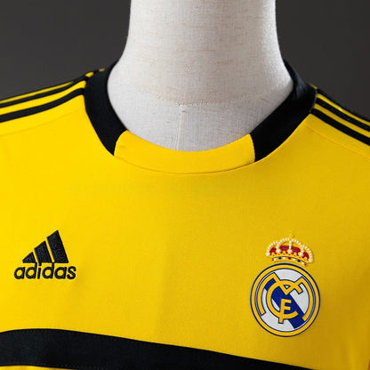 Real Madrid Jersey 2011/12 Goalkeeper  Retro Football Kit